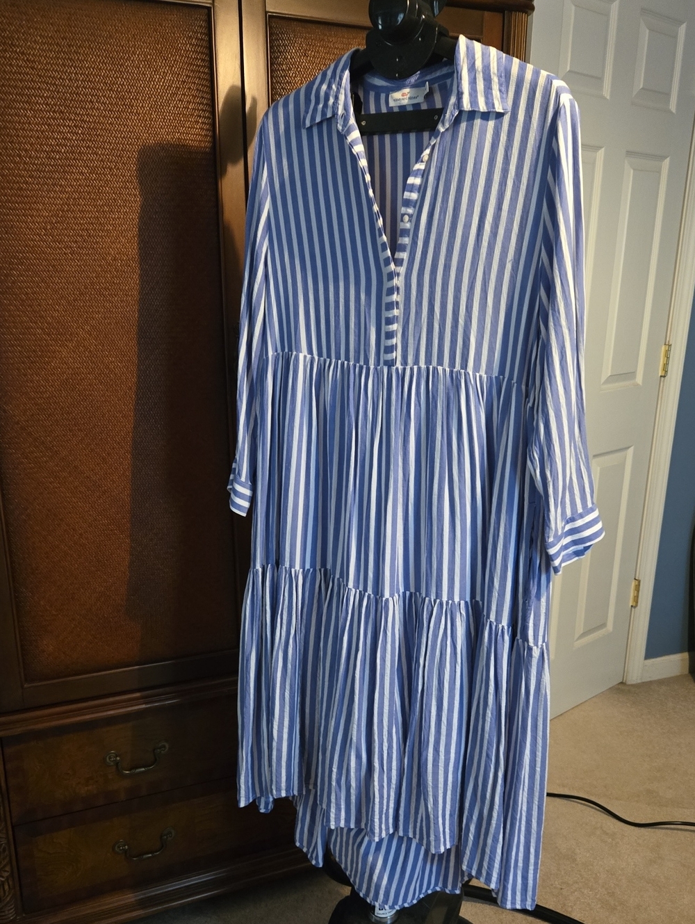 Vineyard Vines Blue & White Striped Top